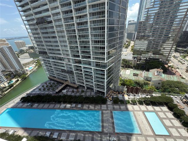 475 Brickell Ave 2813, Miami, FL 33131