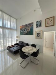 475 Brickell Ave 2813, Miami, FL 33131