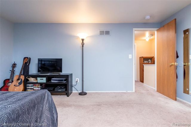 23362 Baker Street, Taylor, MI 48180