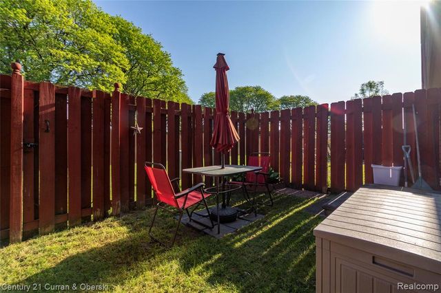 23362 Baker Street, Taylor, MI 48180