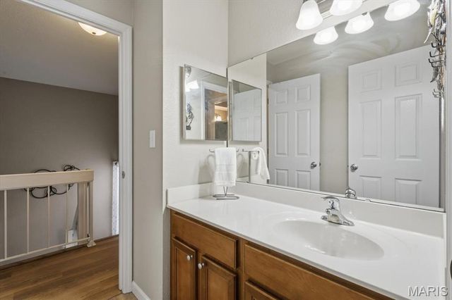 1939 Hunting Lake Court 1939, Kirkwood, MO 63122