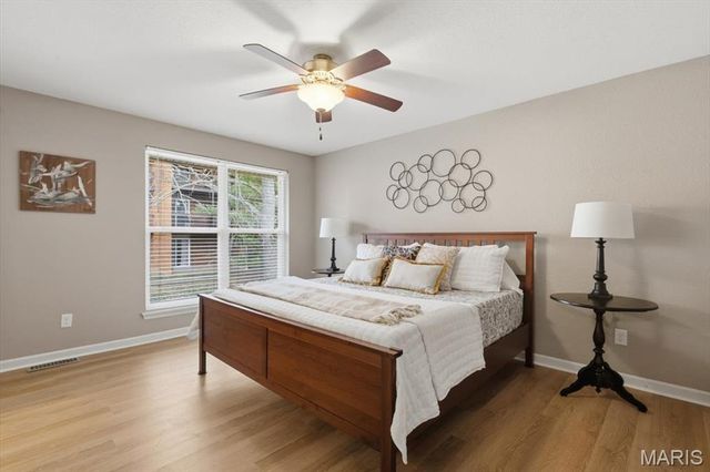 1939 Hunting Lake Court 1939, Kirkwood, MO 63122