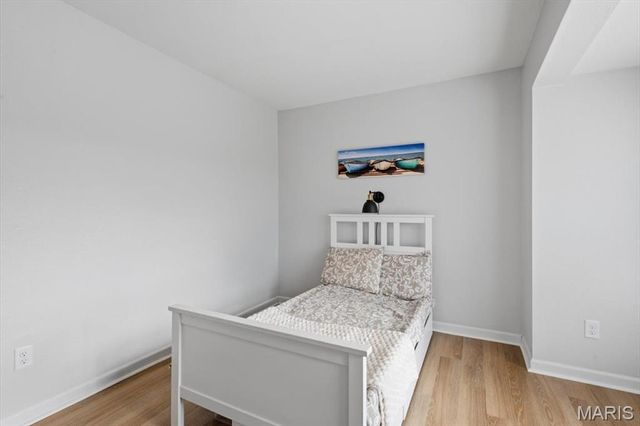 1939 Hunting Lake Court 1939, Kirkwood, MO 63122