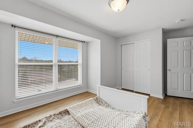 1939 Hunting Lake Court 1939, Kirkwood, MO 63122