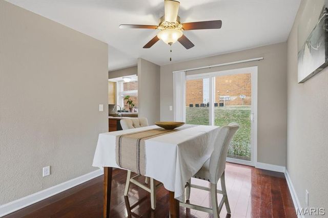 1939 Hunting Lake Court 1939, Kirkwood, MO 63122