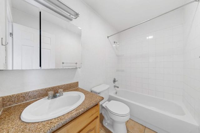 1241 Lakeview Circle, Pittsburg, CA 94565
