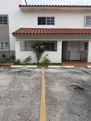 7878 W 29th Ln 202-20, Hialeah, FL 33018