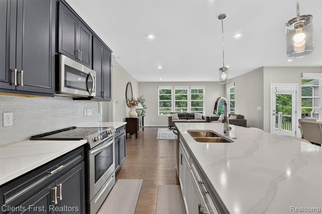 4699 Bingham Road, Canton, MI 48188