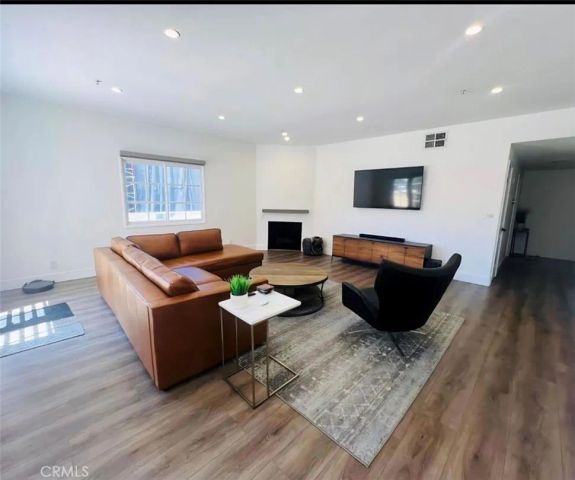 1645 Camden Avenue 401, Los Angeles, CA 90025