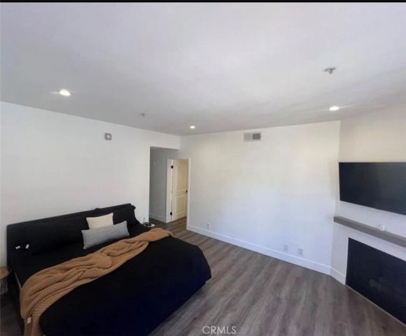 1645 Camden Avenue 401, Los Angeles, CA 90025