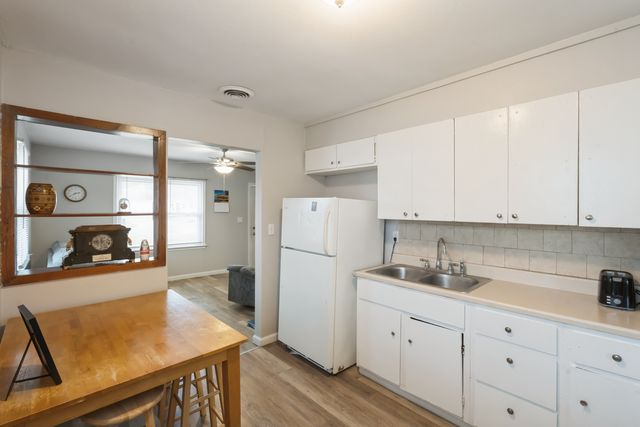 816 Lincoln Boulevard, Clinton, IA 52732