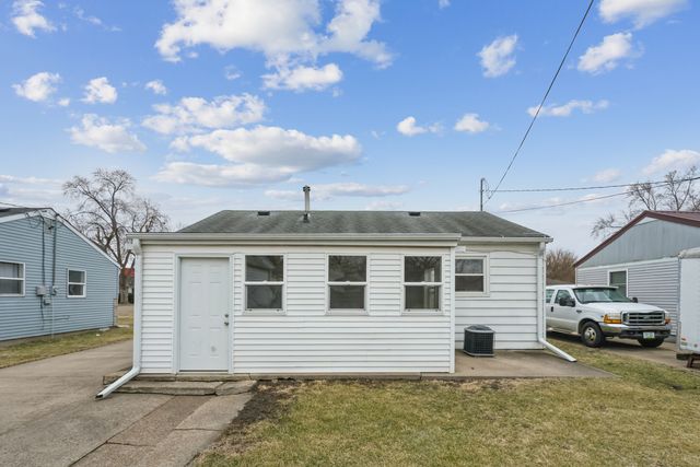 816 Lincoln Boulevard, Clinton, IA 52732