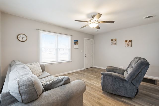 816 Lincoln Boulevard, Clinton, IA 52732