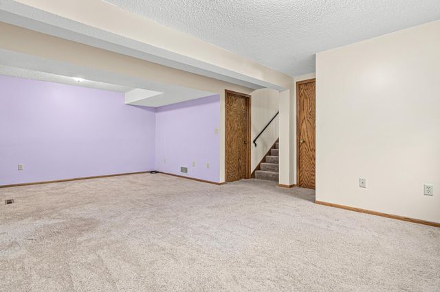 7714 York Lane N, Brooklyn Park, MN 55443