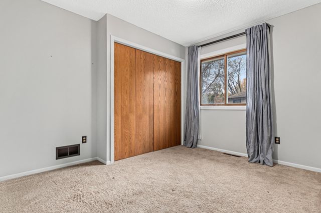 7714 York Lane N, Brooklyn Park, MN 55443