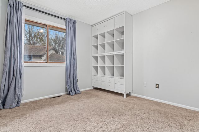 7714 York Lane N, Brooklyn Park, MN 55443