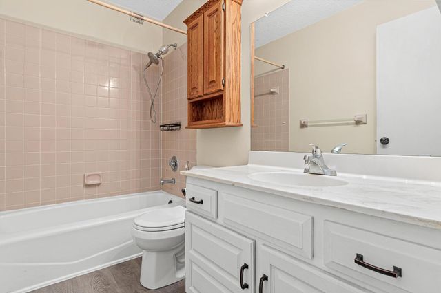 7714 York Lane N, Brooklyn Park, MN 55443