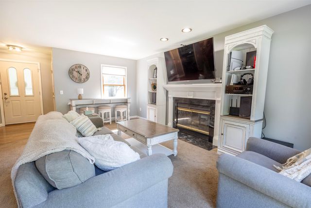 8611 Winding Brook Circle, Freeland, MI 48623