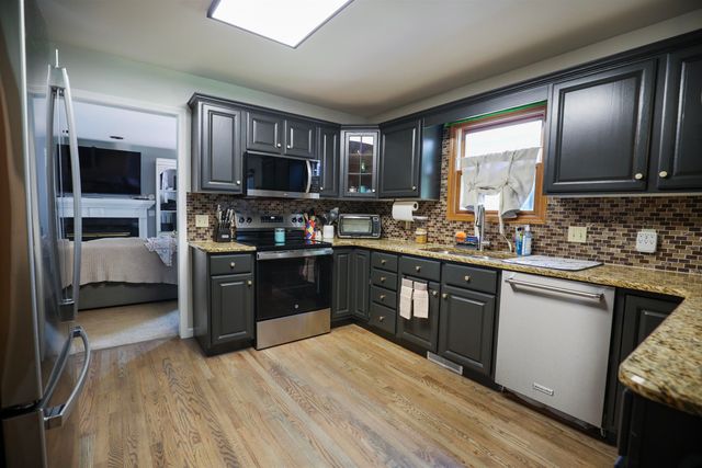 8611 Winding Brook Circle, Freeland, MI 48623