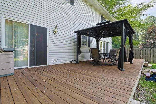 8611 Winding Brook Circle, Freeland, MI 48623