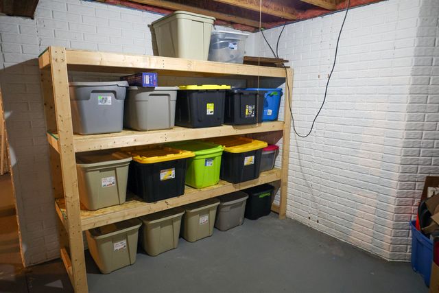 8611 Winding Brook Circle, Freeland, MI 48623