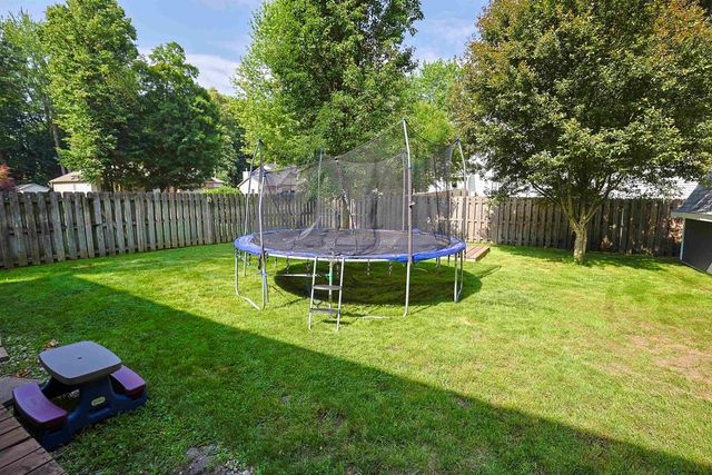 8611 Winding Brook Circle, Freeland, MI 48623