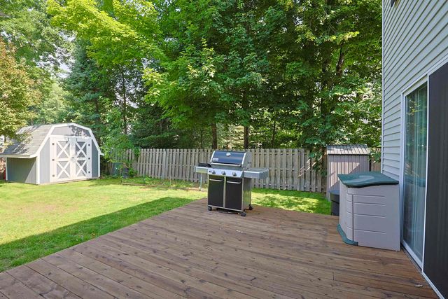 8611 Winding Brook Circle, Freeland, MI 48623