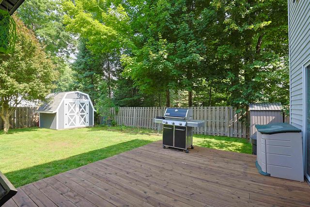 8611 Winding Brook Circle, Freeland, MI 48623