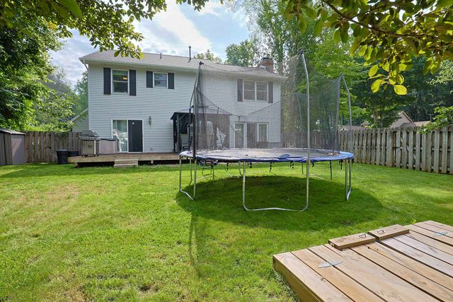 8611 Winding Brook Circle, Freeland, MI 48623