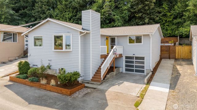 5423 31st Avenue SW, Seattle, WA 98126