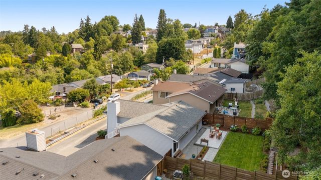 5423 31st Avenue SW, Seattle, WA 98126