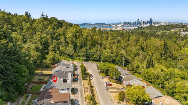 5423 31st Avenue SW, Seattle, WA 98126