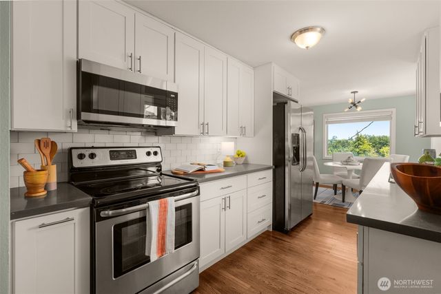 5423 31st Avenue SW, Seattle, WA 98126