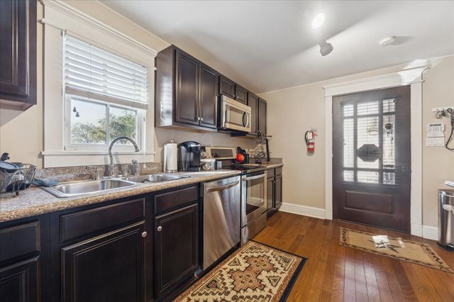 420 Heights Boulevard, Houston, TX 77007