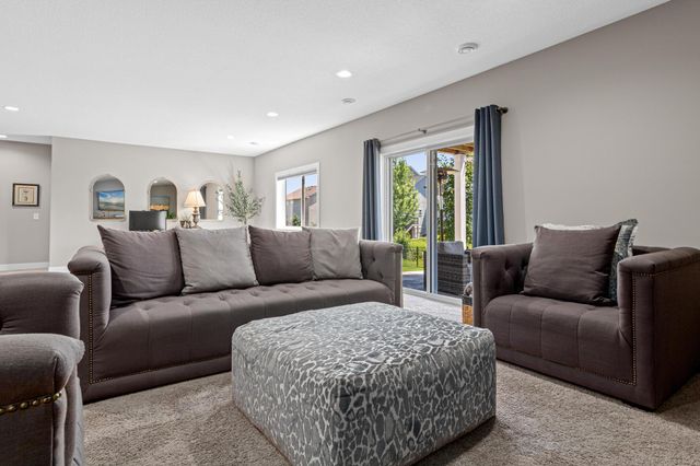 9156 187th Street W, Lakeville, MN 55044