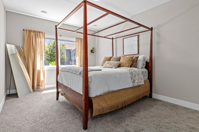 9156 187th Street W, Lakeville, MN 55044