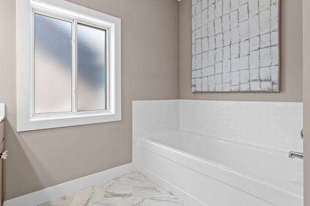 9156 187th Street W, Lakeville, MN 55044