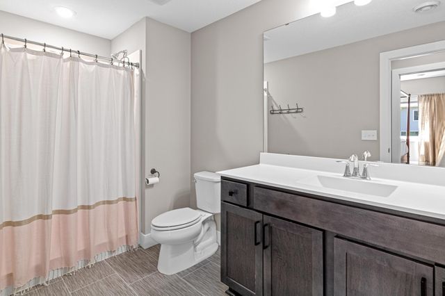 9156 187th Street W, Lakeville, MN 55044