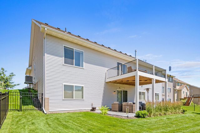 9156 187th Street W, Lakeville, MN 55044