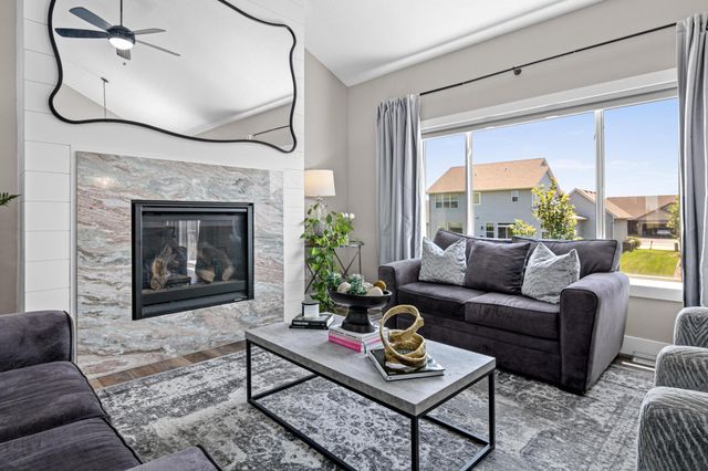 9156 187th Street W, Lakeville, MN 55044