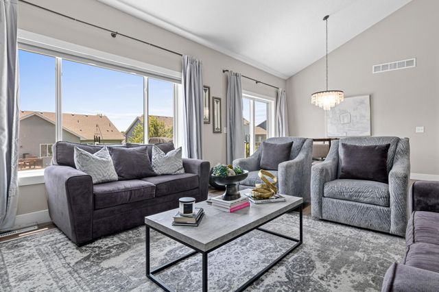 9156 187th Street W, Lakeville, MN 55044