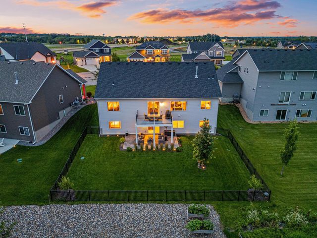 9156 187th Street W, Lakeville, MN 55044