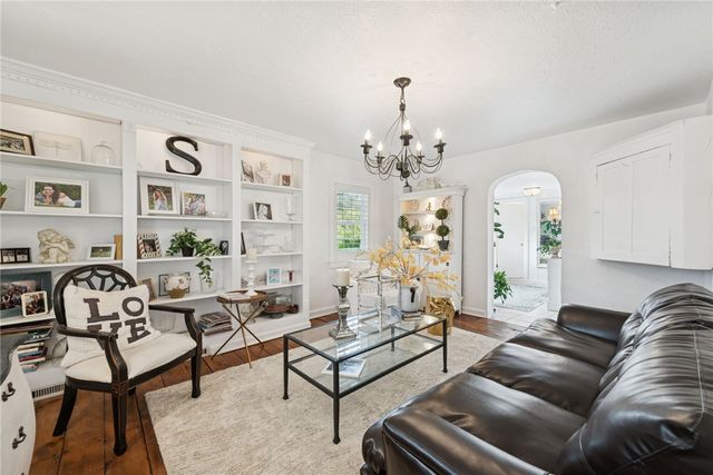 3024 Hyland Rd, Penn Twp, PA 15642