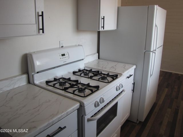 4721 E 1st Street, Tucson, AZ 85711