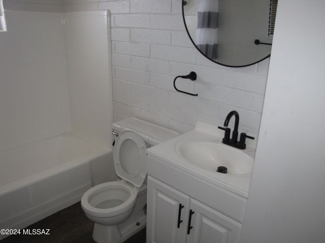 4721 E 1st Street, Tucson, AZ 85711