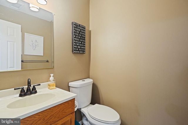 9333 HINES ESTATES DR, Baltimore, MD 21234