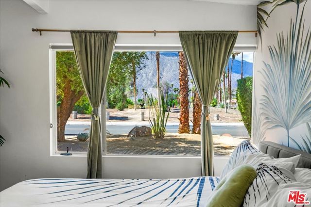 610 S Compadre Road, Palm Springs, CA 92264