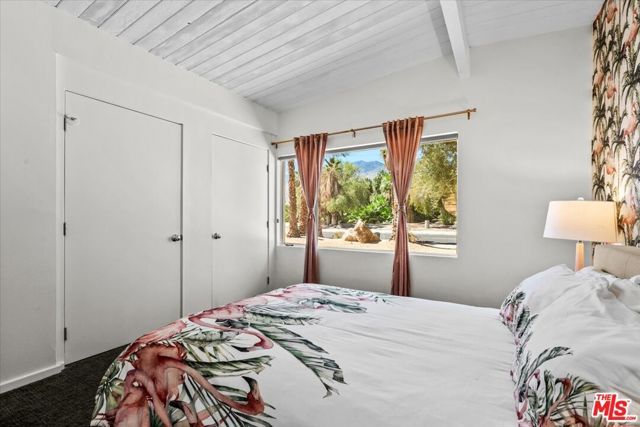 610 S Compadre Road, Palm Springs, CA 92264