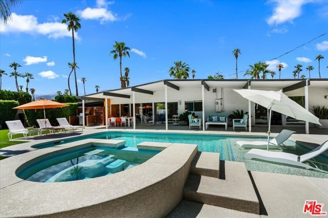 610 S Compadre Road, Palm Springs, CA 92264