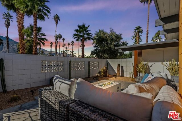 610 S Compadre Road, Palm Springs, CA 92264